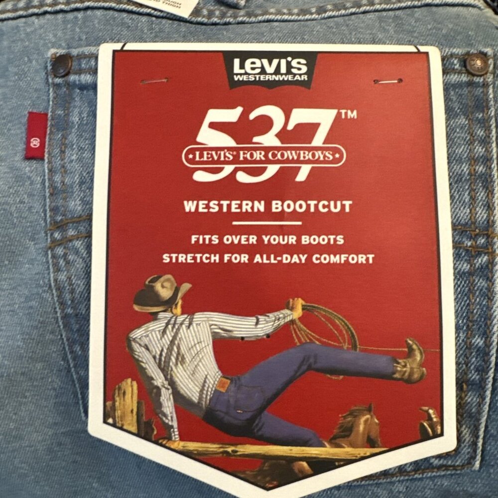 New Levi's 33x32  537 Western Bootcut Cowboy Jeans Running Early Light Wash
